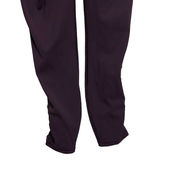Lululemon tied to it 7/8 tight 25’ black cherry Women's Purple Leggings size 4 - Picture 6 of 8